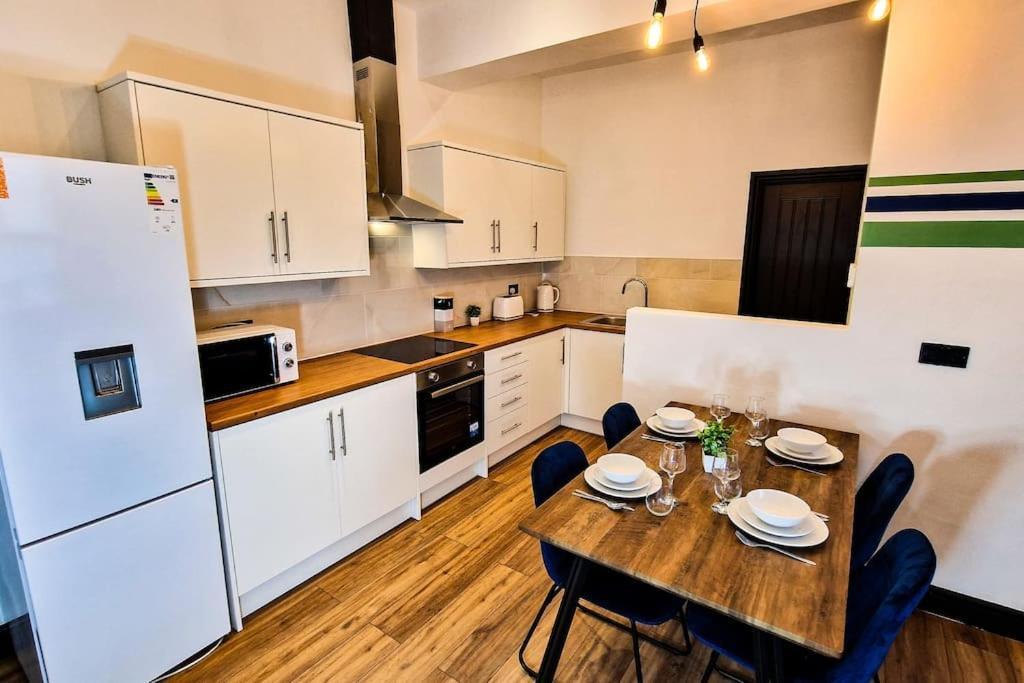 Apartamento Beautiful Flat On Breck Road Liverpool Exterior foto